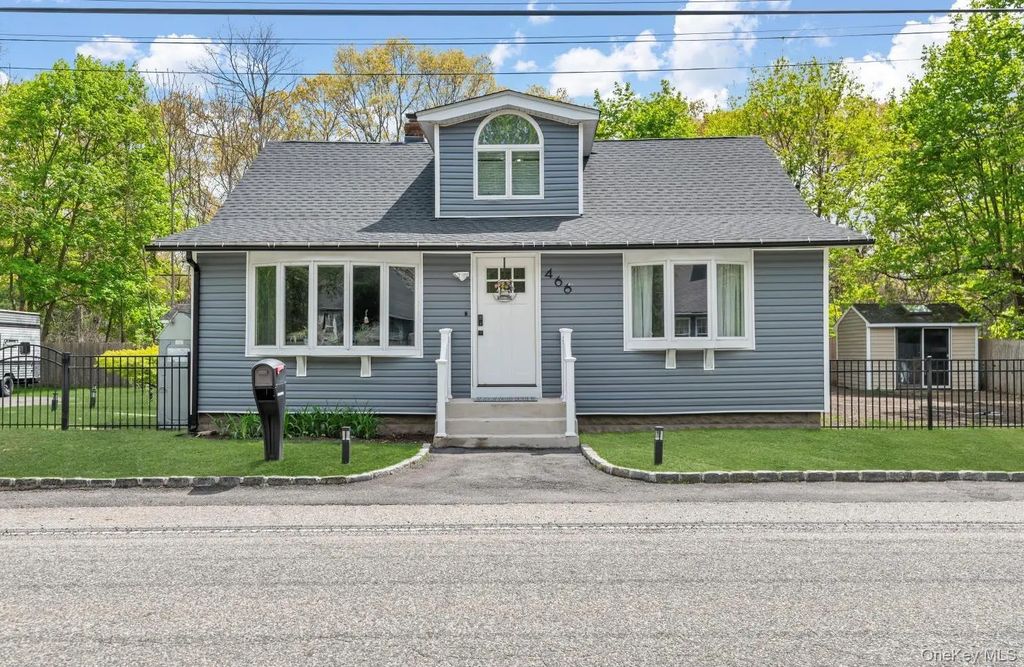 466 Long Island Avenue, Medford
