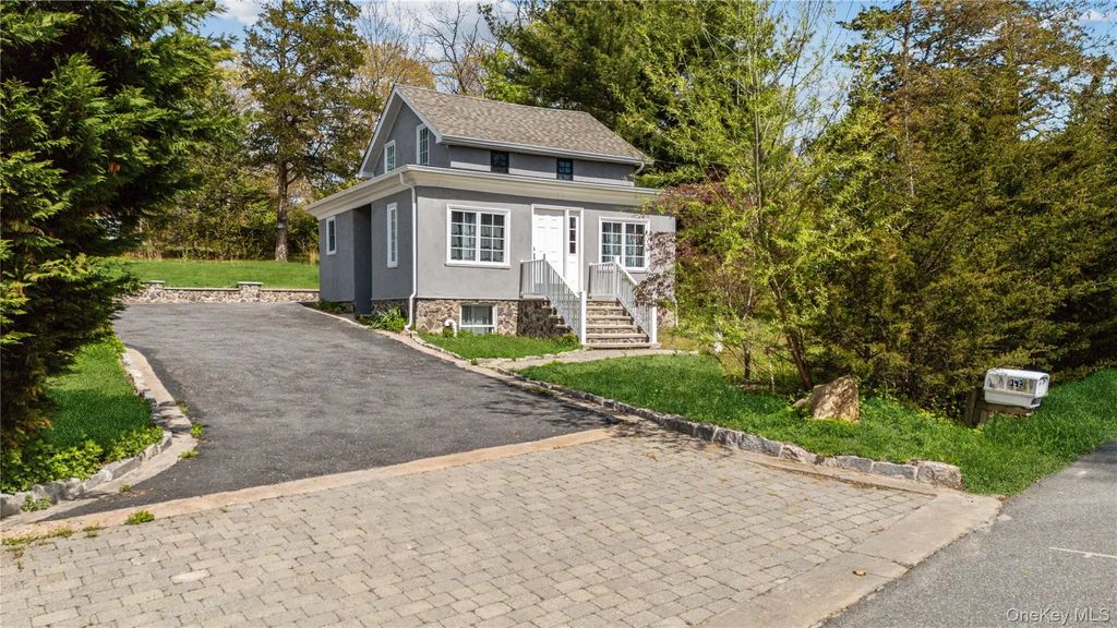143 Rocky Point Landing Road, Rocky Point