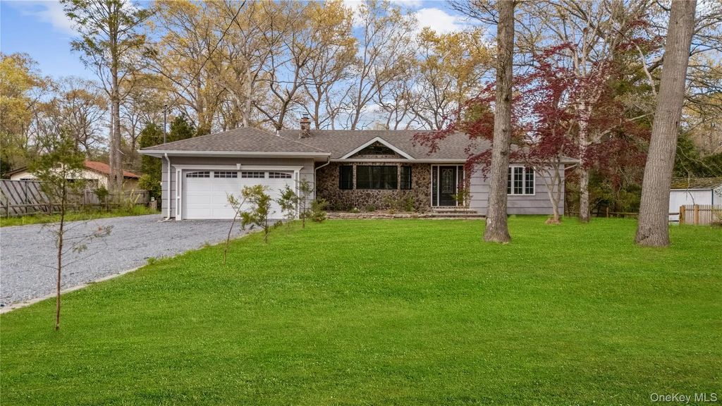 257 Southlawn Avenue, Central Islip