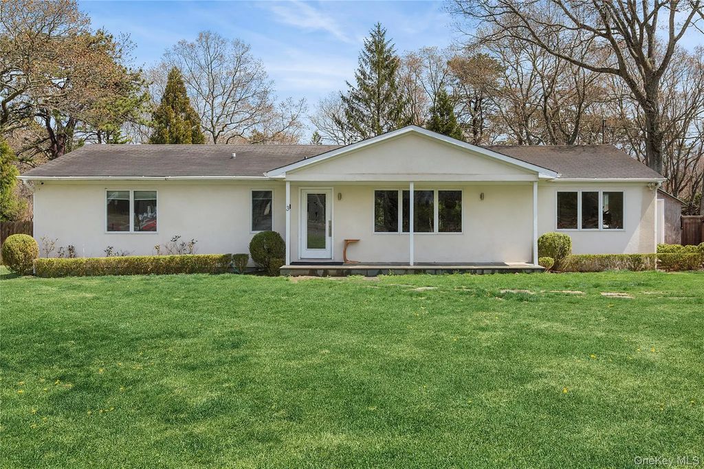 3 Jones Road, Hampton Bays