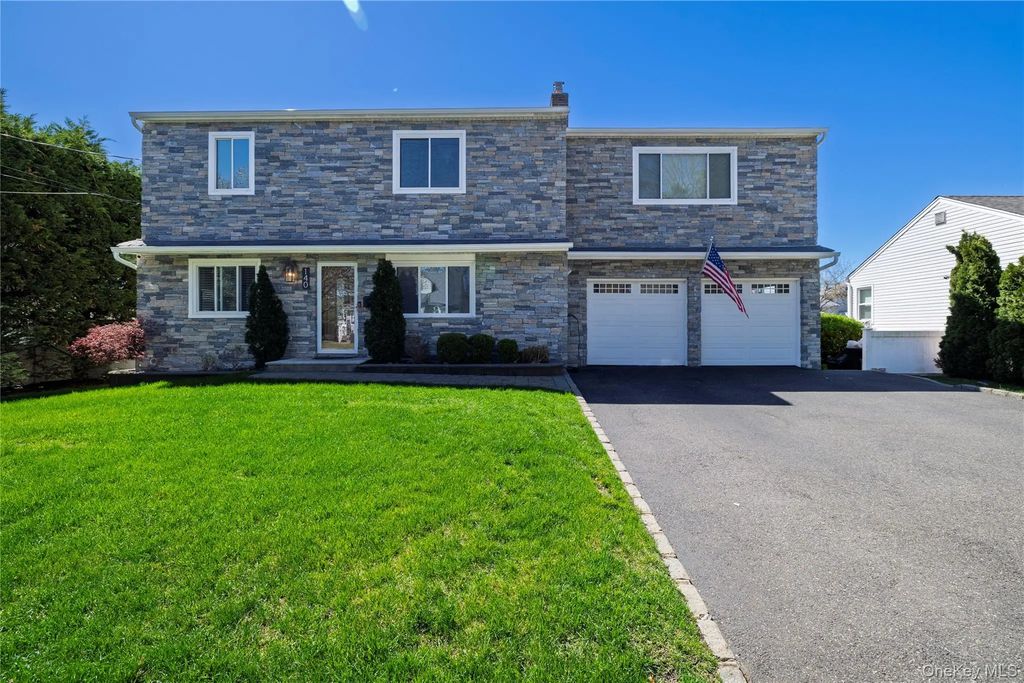 140 Baltimore Avenue, Massapequa