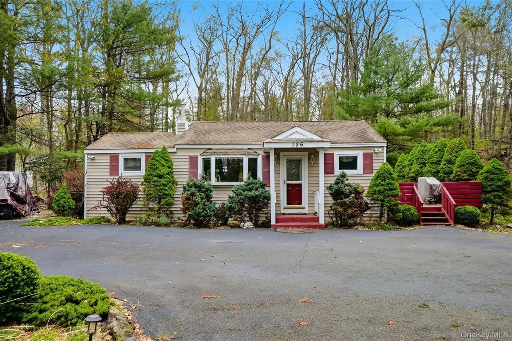 136 N Shore Drive, Wurtsboro