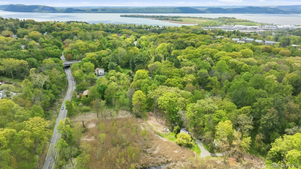 227 Cedar Lane, Ossining