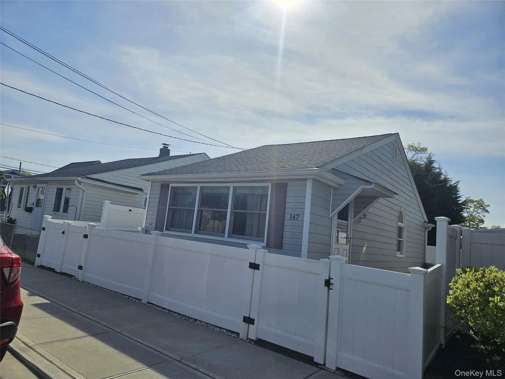 147 Lawson Avenue, East Rockaway