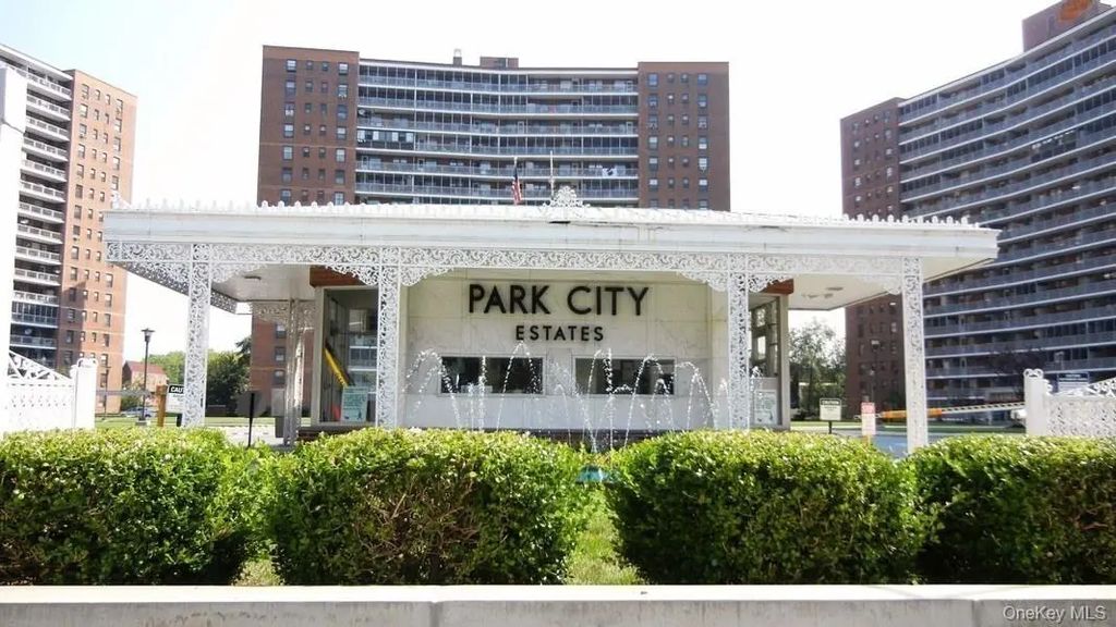 61-15 98th Street # 15g, Rego Park