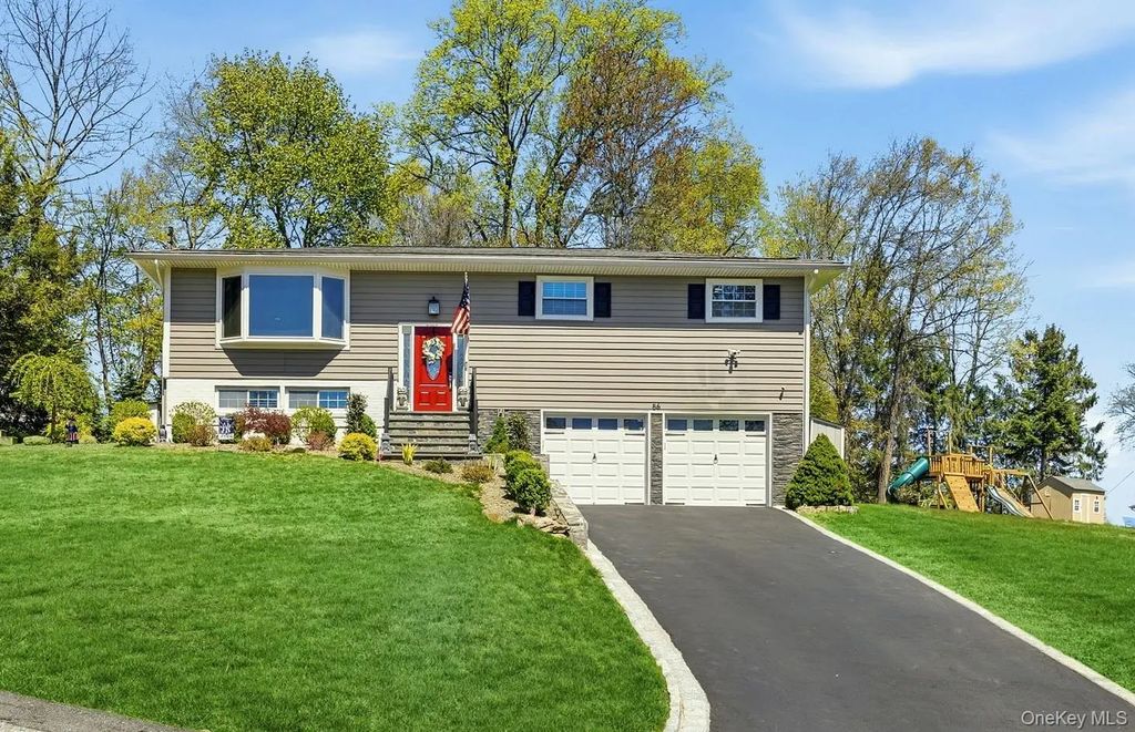 56 Tanager Road, Mahopac