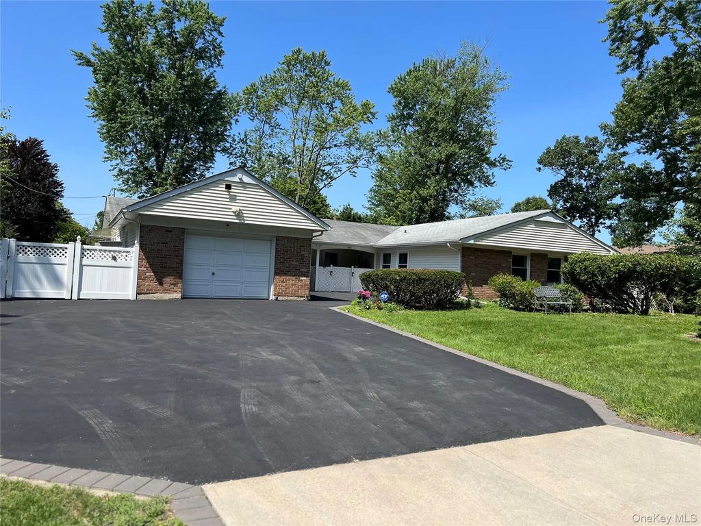 1400 Stony Brook Road, Stony Brook