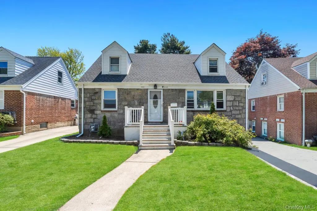 445 Peninsula Boulevard, Lynbrook