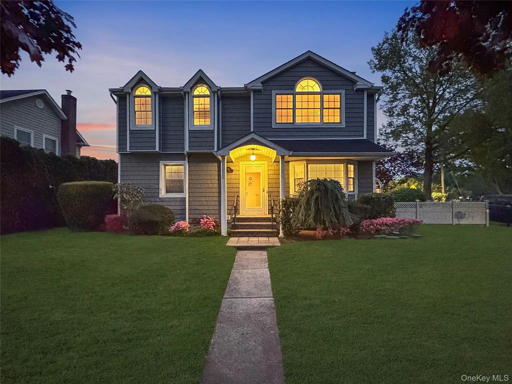 389 Yale Road, Garden City
