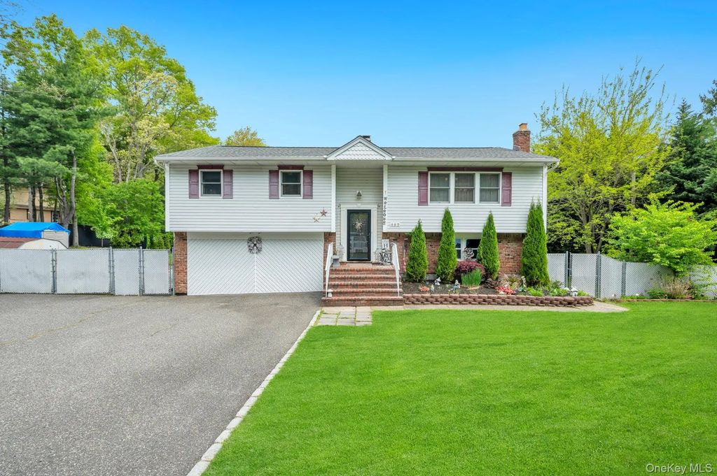 485 Canal Road, Port Jefferson Station