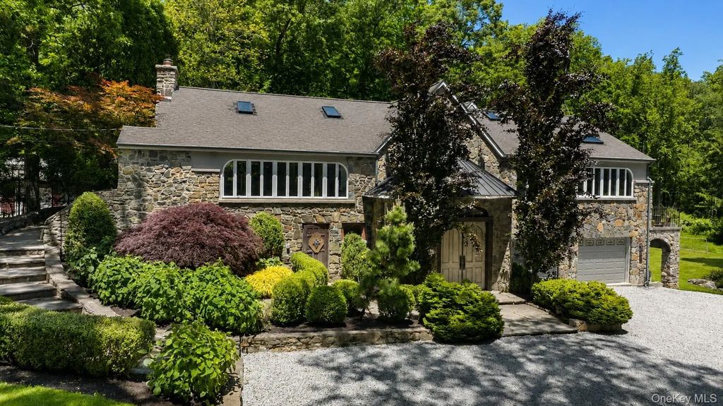 481 Mount Airy Road E, Croton-on-Hudson