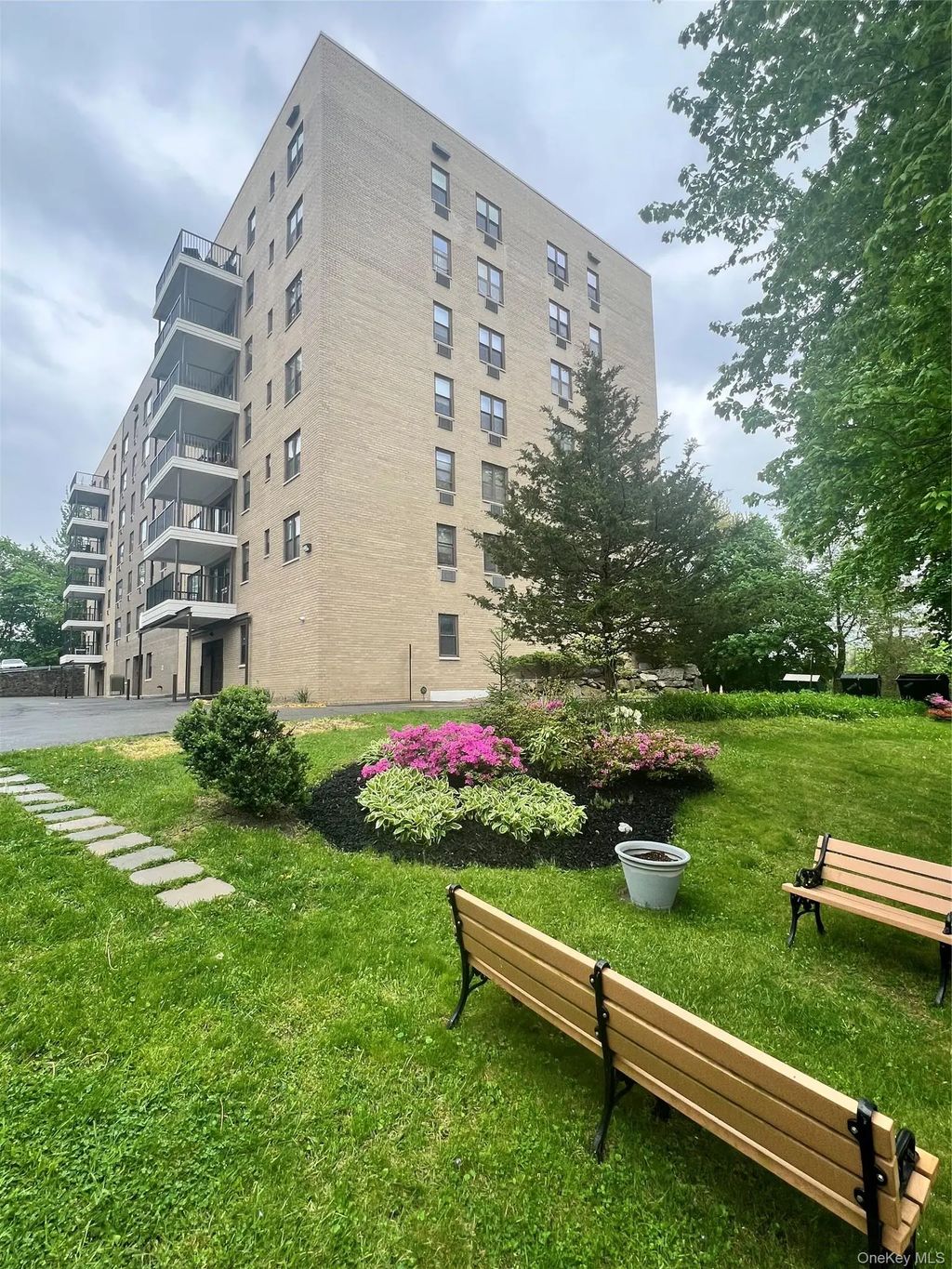 35 Stewart # 601, Mount Kisco