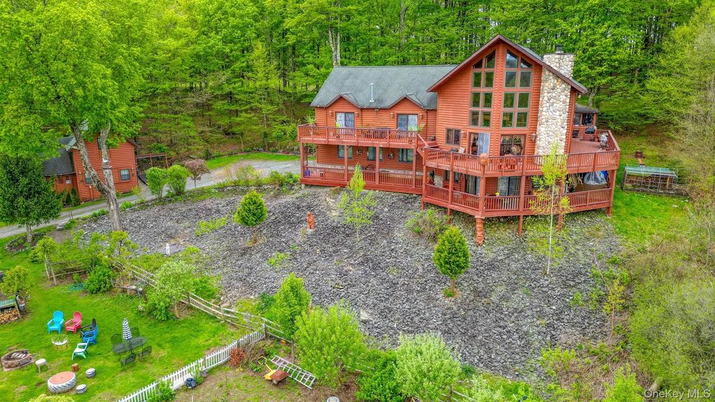 969 Hurd Road, Swan Lake