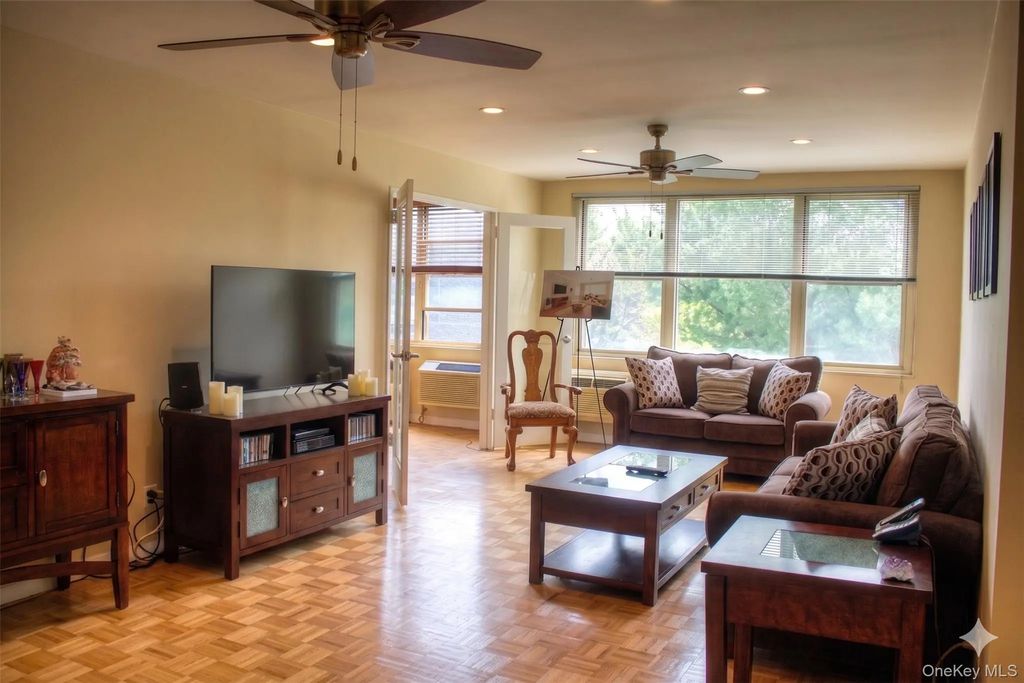 12 Old Mamaroneck Road # 7k, White Plains