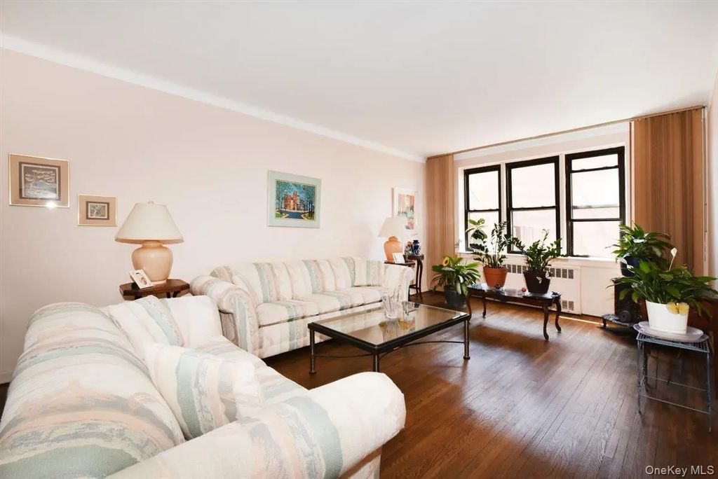 143-50 Hoover Avenue # 416, Briarwood