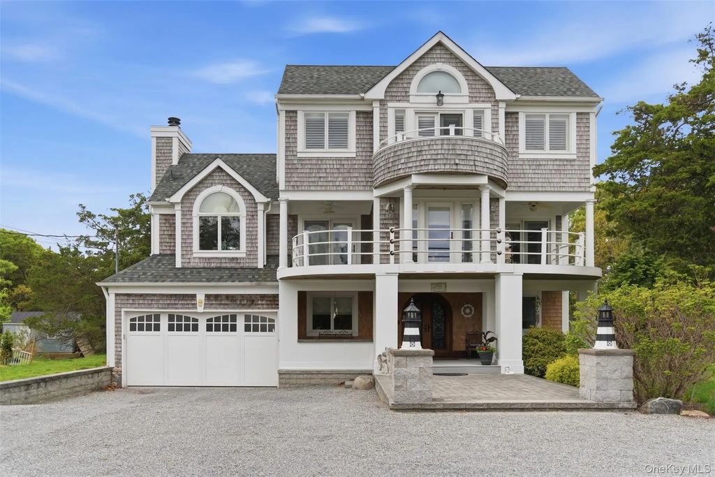 14 Beach Plum Lane, Nissequogue