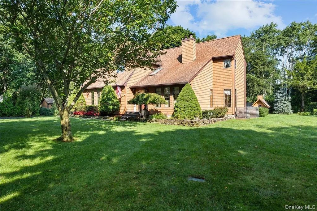 595 Greenfields Lane, Southold