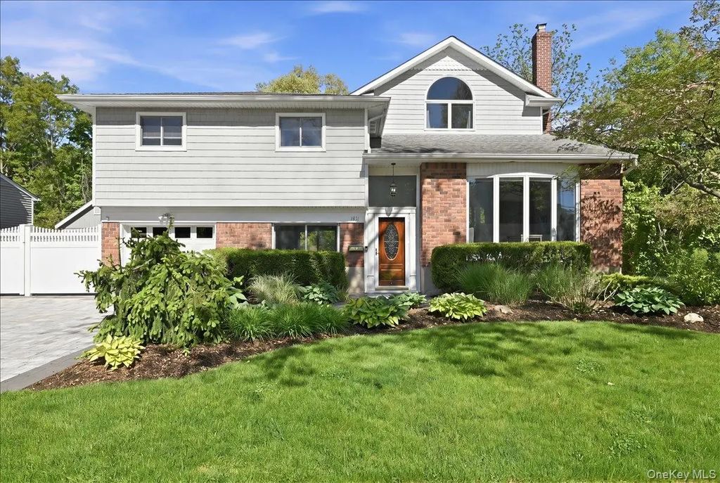 1811 Wilson Avenue, Merrick