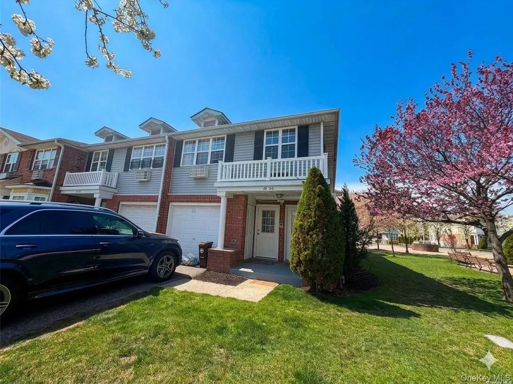 8296 Country Pointe Circle, Queens Village