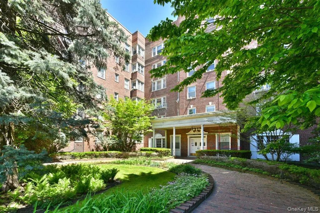 84-49 168th Street # 1f, Jamaica Hills