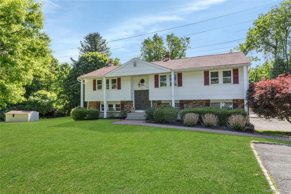 568 Saw Mill River Road, Millwood