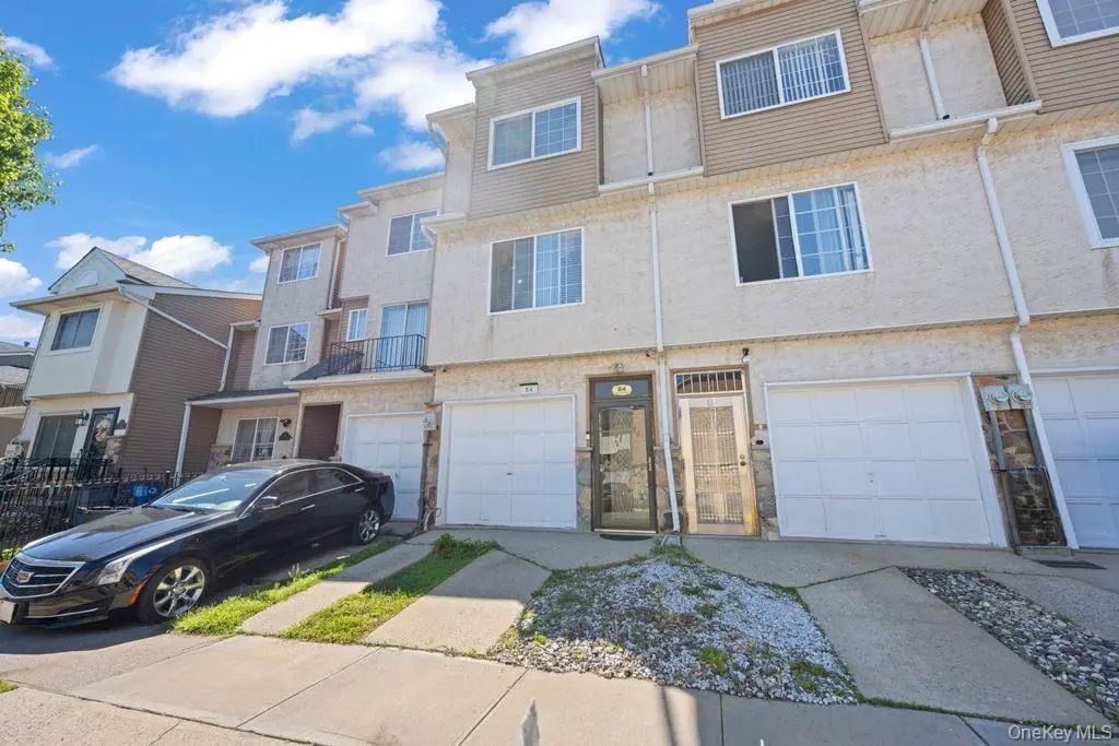 84 Long Pond Lane, Staten Island