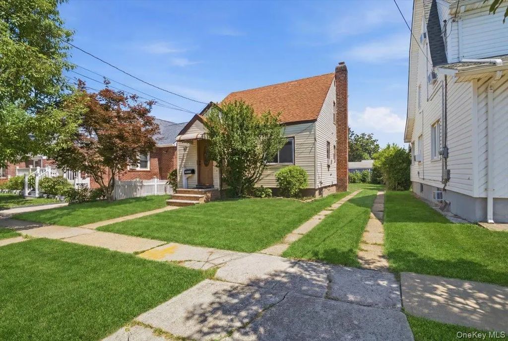 243-11 134th Avenue, Rosedale
