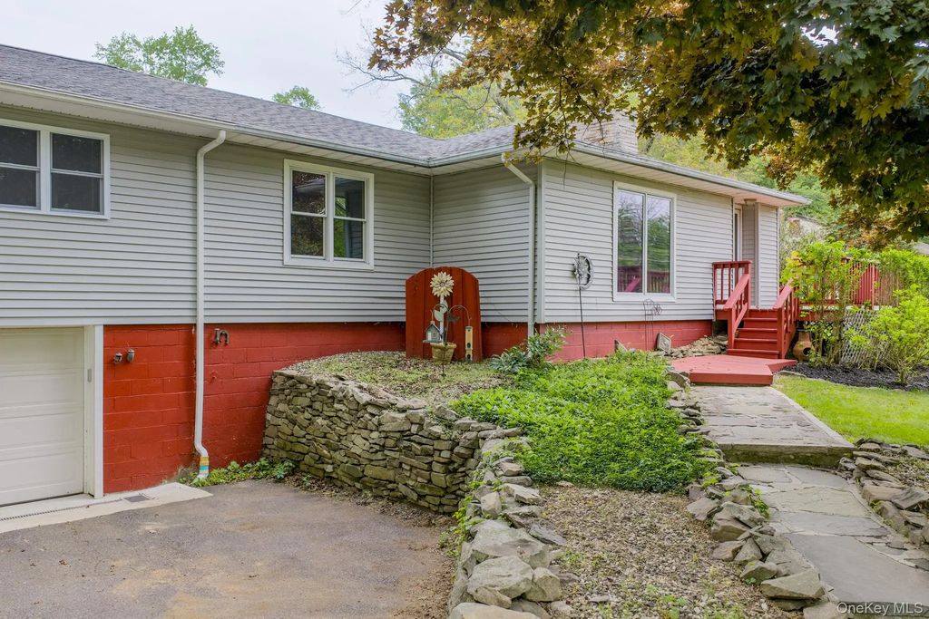 5319 Searsville Road, Pine Bush
