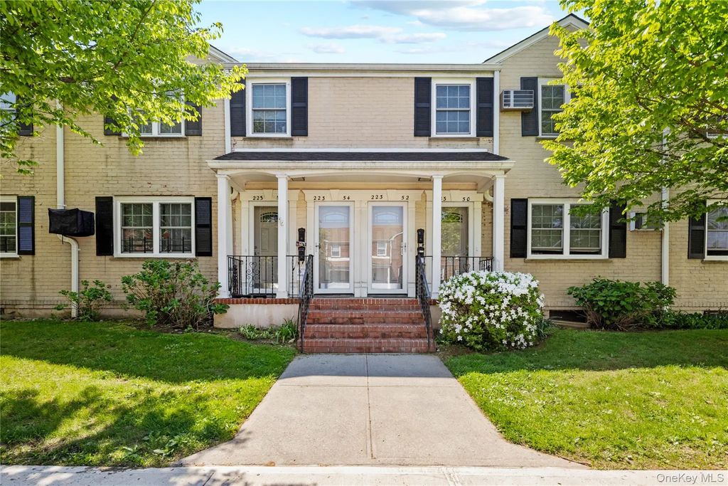 223-52 65th Avenue # 52b, Oakland Gardens