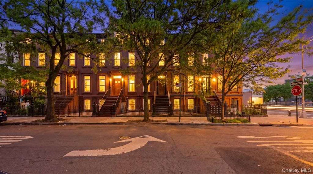 4 Hart Street, Brooklyn