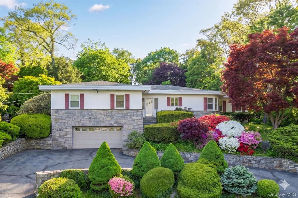 11 Malvern Road, Scarsdale