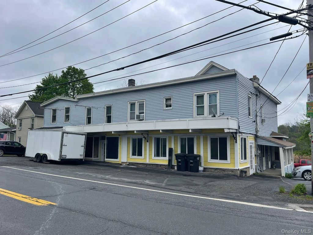 780 Route 284, Westtown