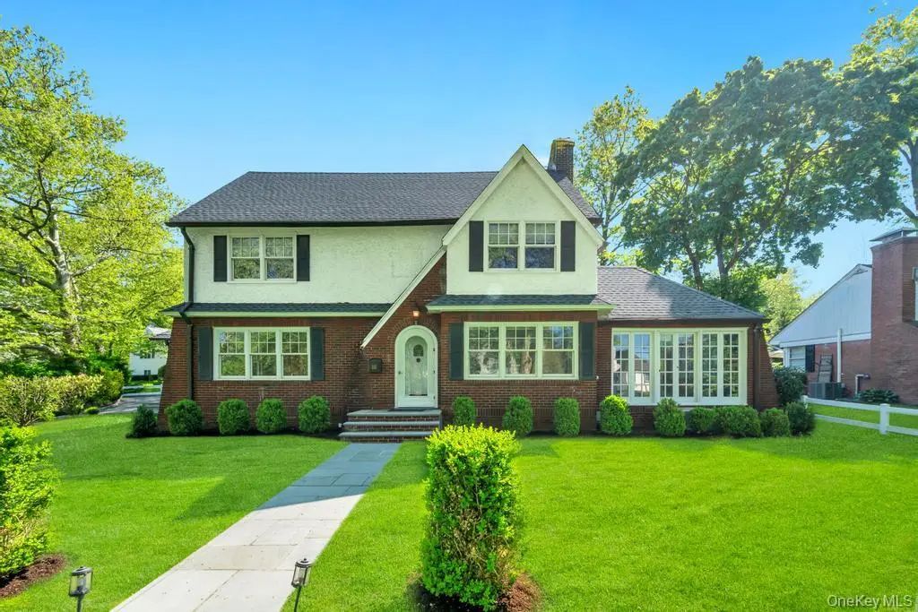 10 Dupont Avenue, White Plains