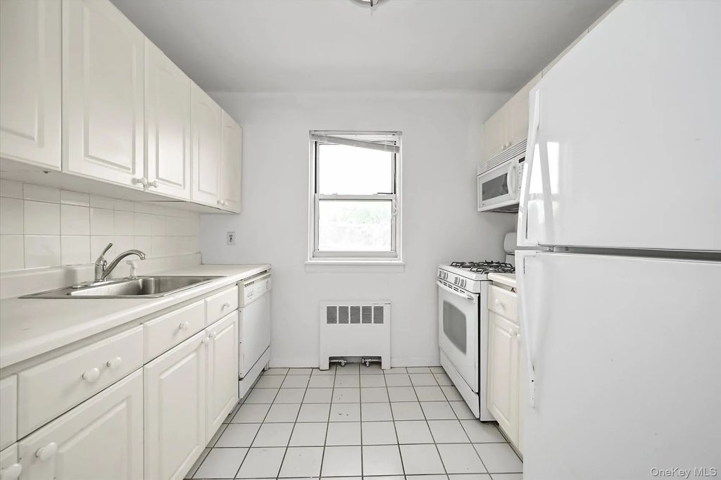 67-44 152nd Street # 283b, Flushing