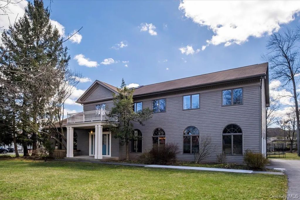 11 Baker Lane, Suffern