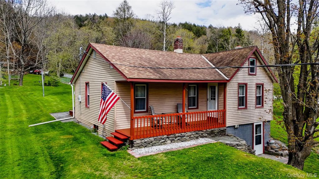 11 Hood Road, Roscoe