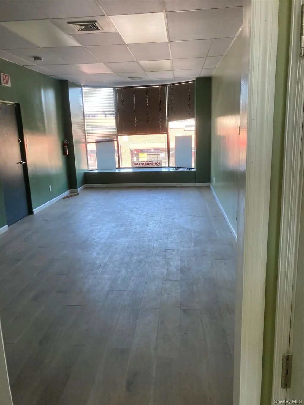 393 Sunrise Highway 1, Lynbrook