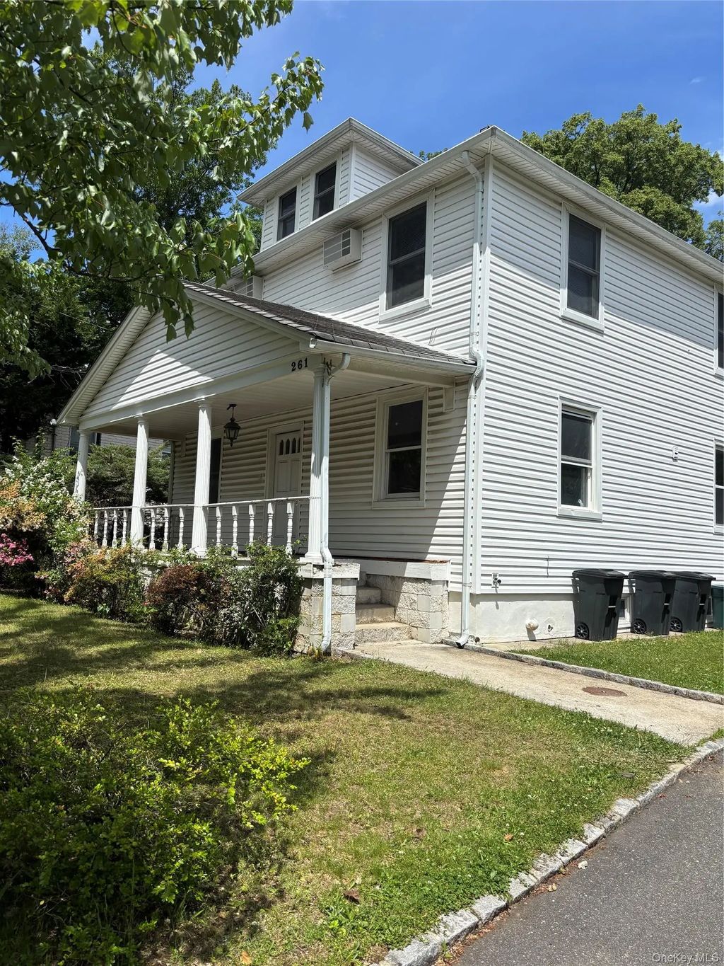 261 Schenck Avenue # 2nd Floor, Great Neck
