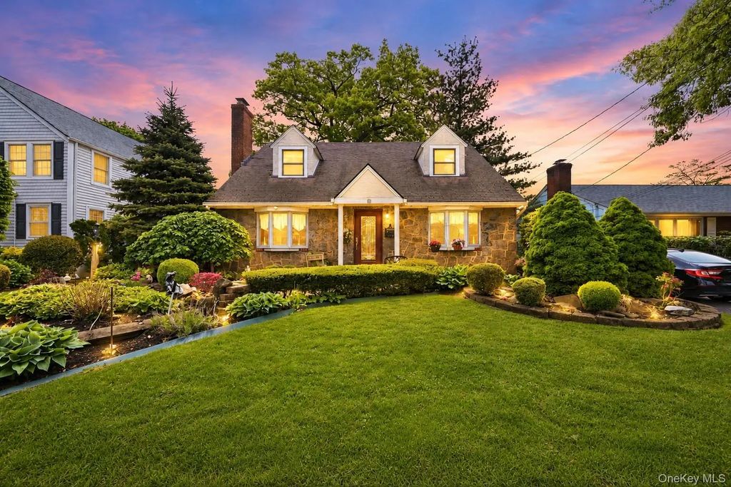 333 Jackson Avenue, West Hempstead