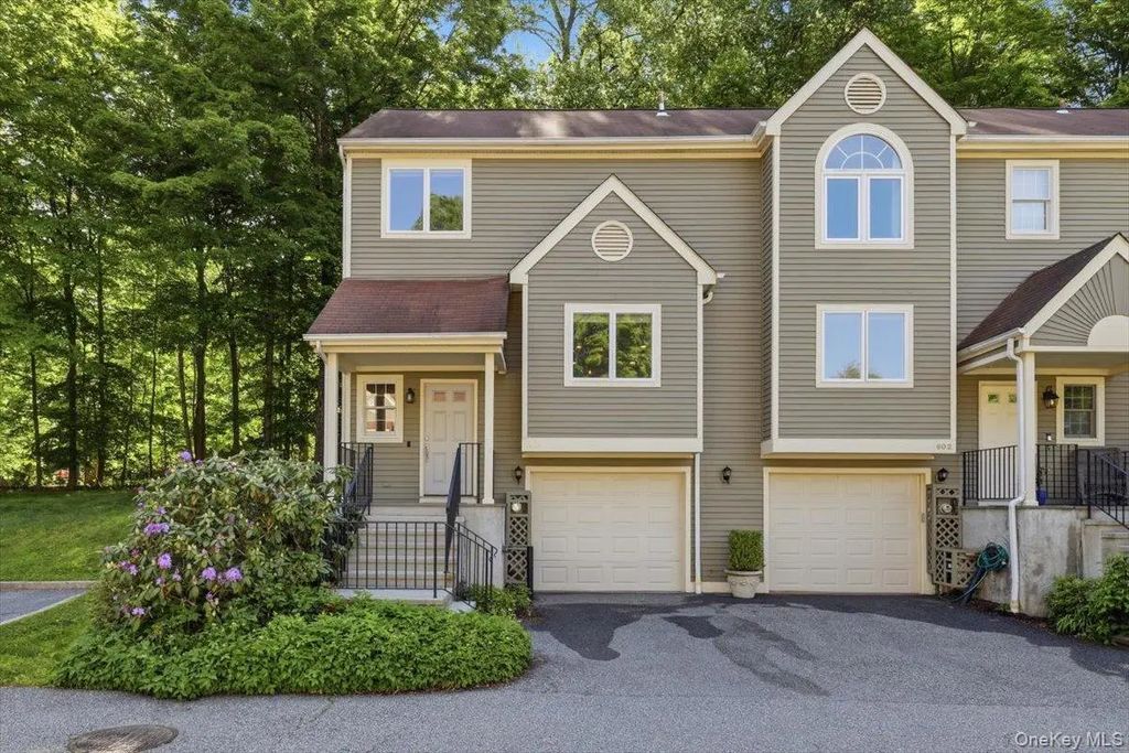 601 Kensington Way, Mount Kisco