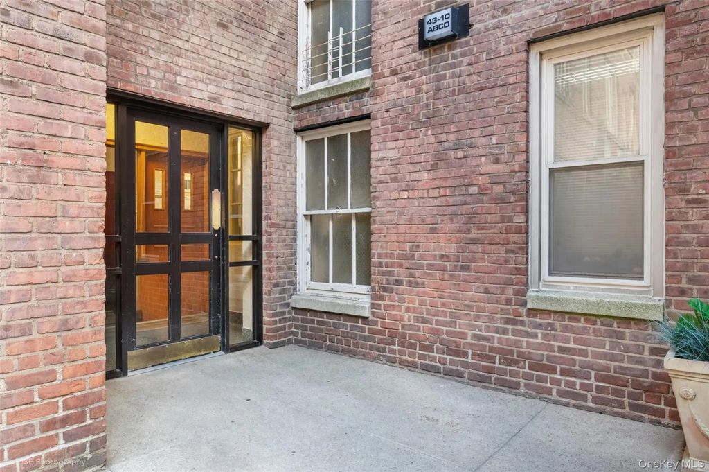 43-10 48 Avenue # 1c, Woodside