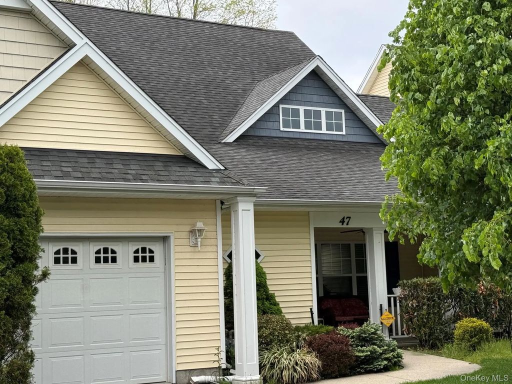 47 Stoneleigh Drive, Riverhead