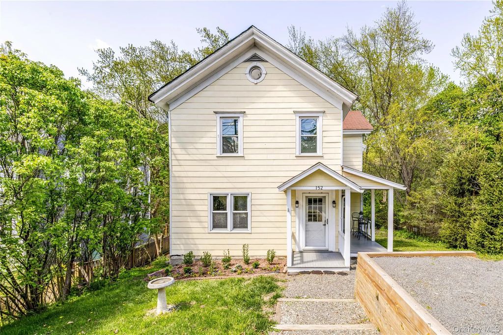 152 Main Street, Claverack