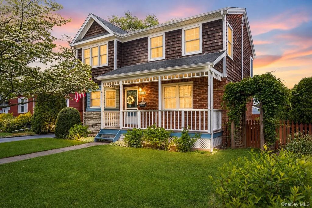 2454 4th Avenue, East Meadow
