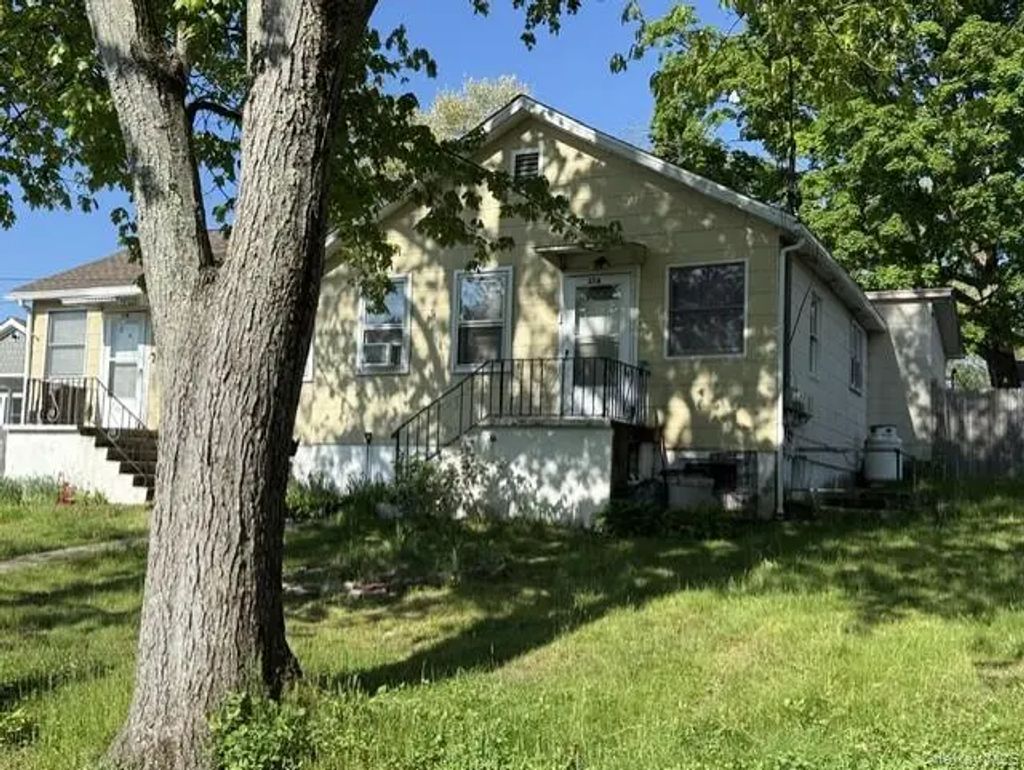 37 Argyle Street, Lake Peekskill