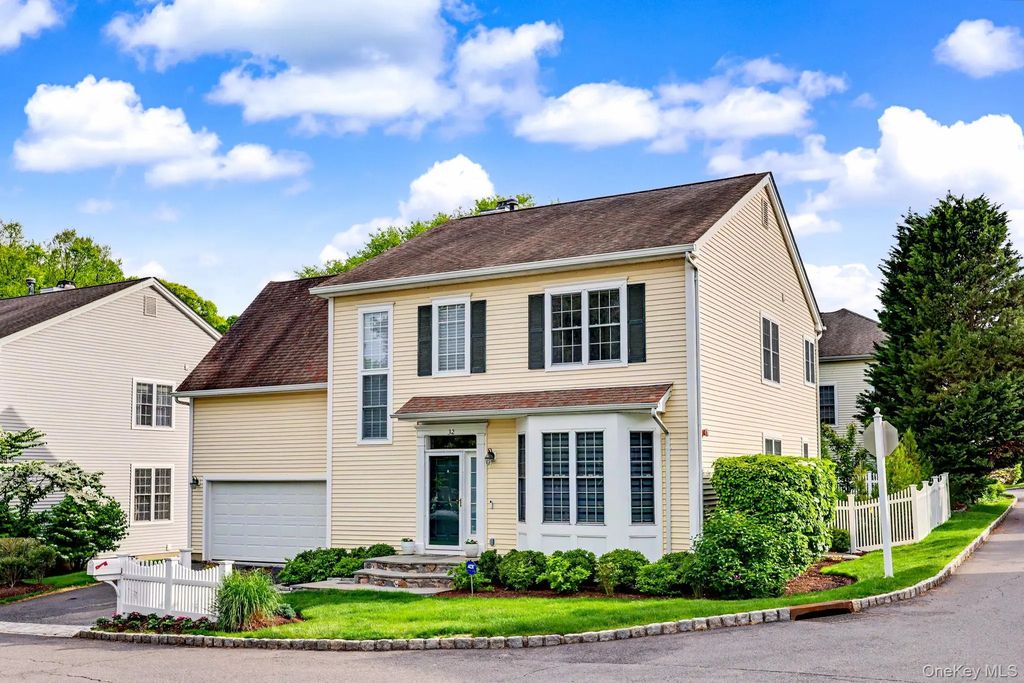 32 Valimar Boulevard, White Plains