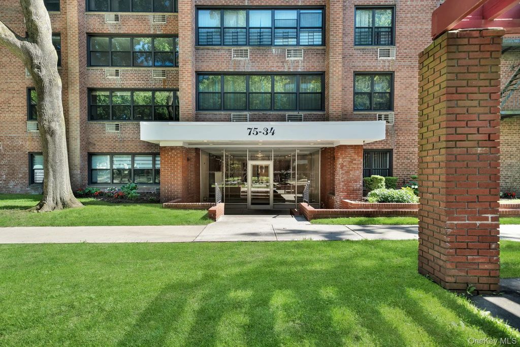 75-34 Bell Boulevard # 1e, Oakland Gardens