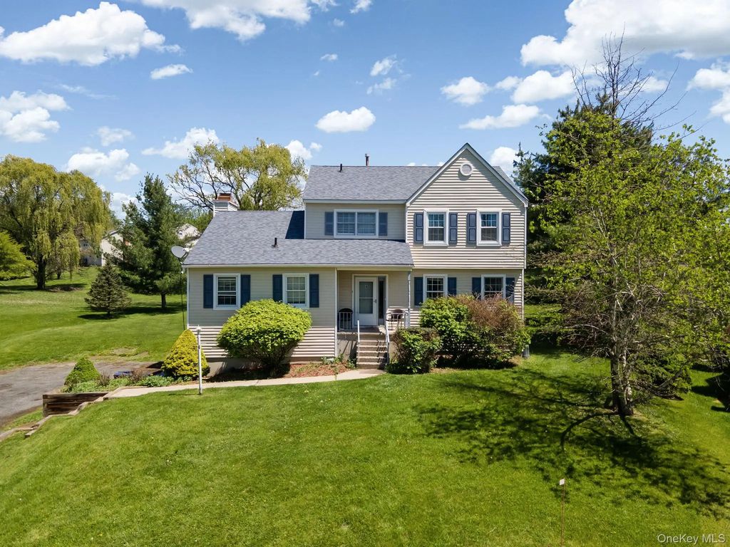 4 Brook Court, Walden