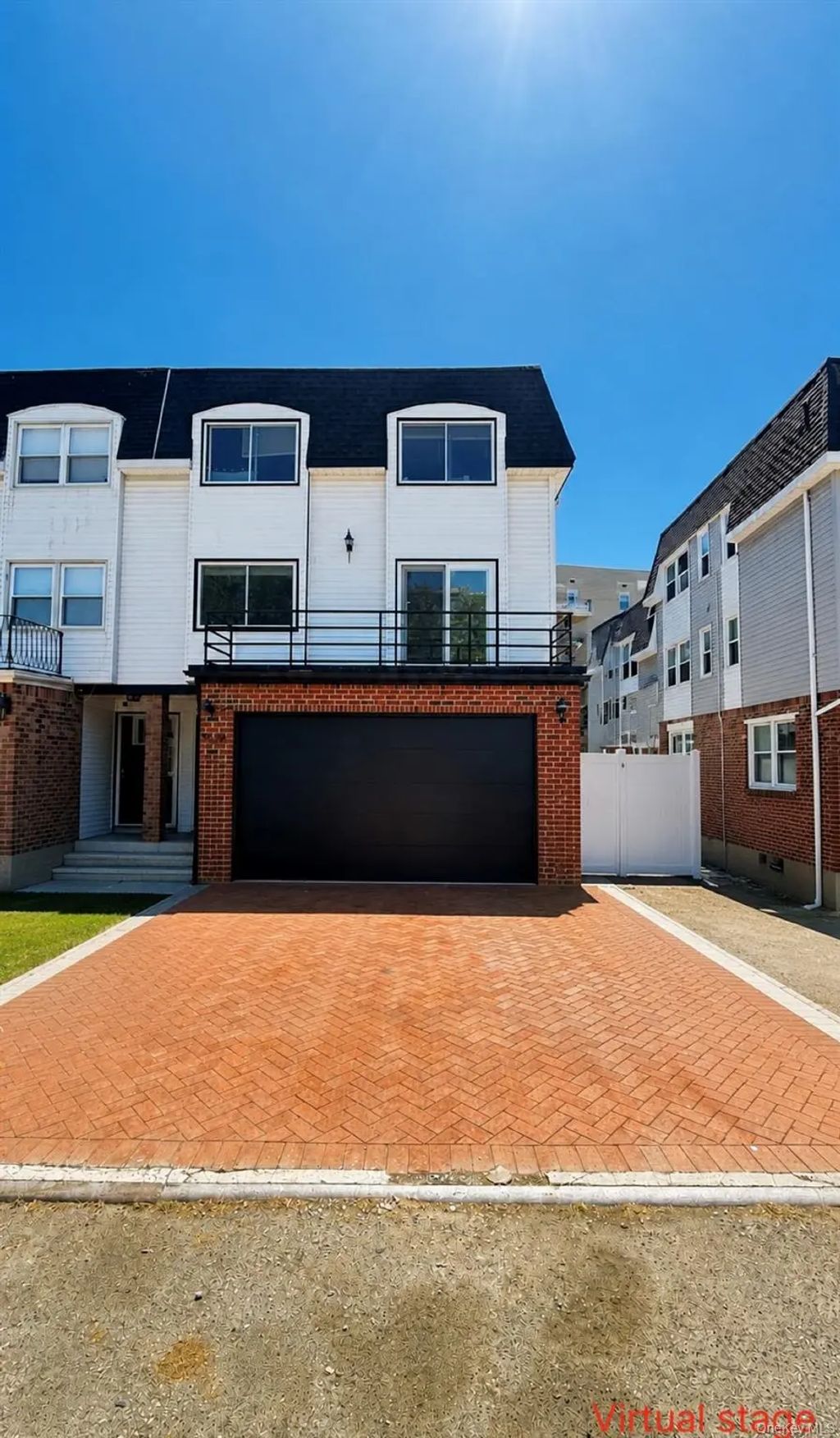 21544 23rd Road, Bayside