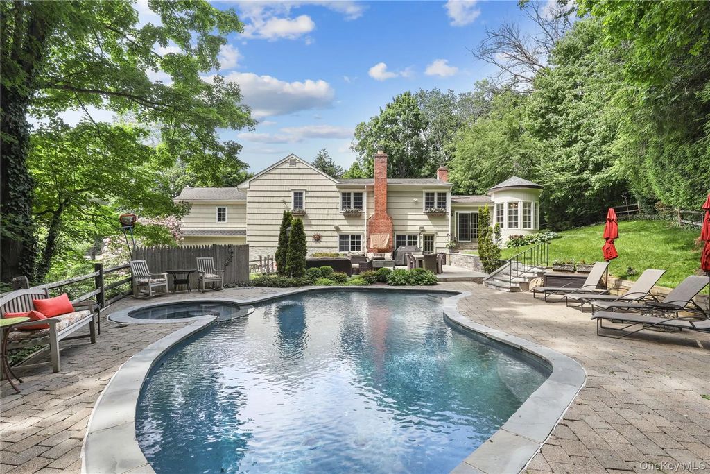 41 Lincoln Avenue, Rye Brook